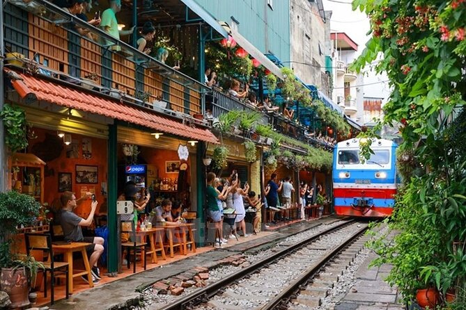Hanoi Train Street Food Walking Tour - Hanoi Train Street Food: the core idea and why it works