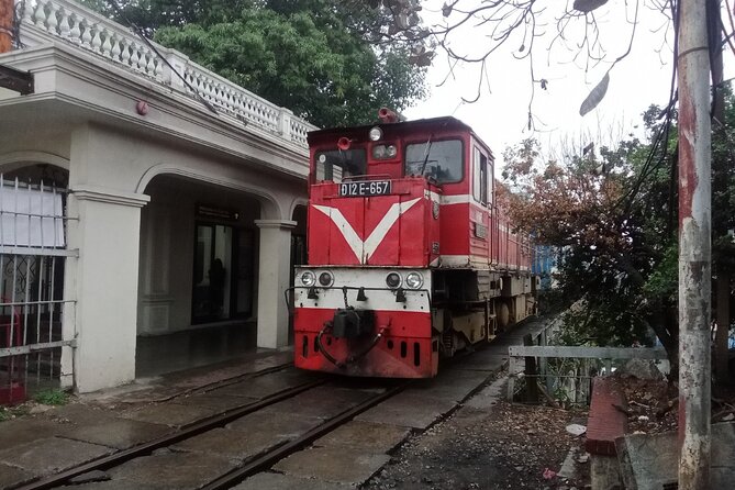 Hanoi Train Street Tour - Why Hanoi Train Street hits harder than a photo