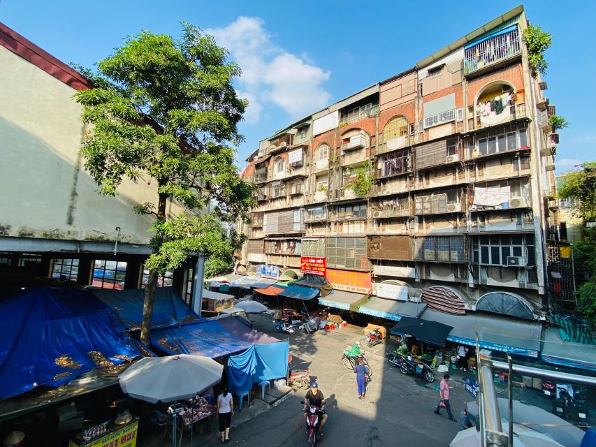 Hanoi: Vegan Street Food & Stories - Phố Hàng Bè Market Stop: Learning by Watching People Work