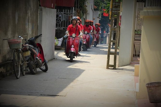 Hanoi Vespa Tours: Hanoi After Dark Vespa Food Tours - Why a Vespa food tour works so well in Hanoi at night