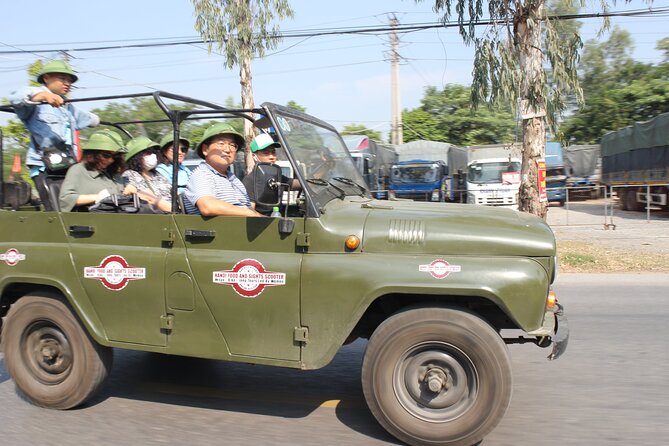 Hanoi Vespa Tours: Hanoi Countryside Vintage Vespa Tours - Stop 5: Hồ Trúc Bạch and the lunch-and-coffee finale