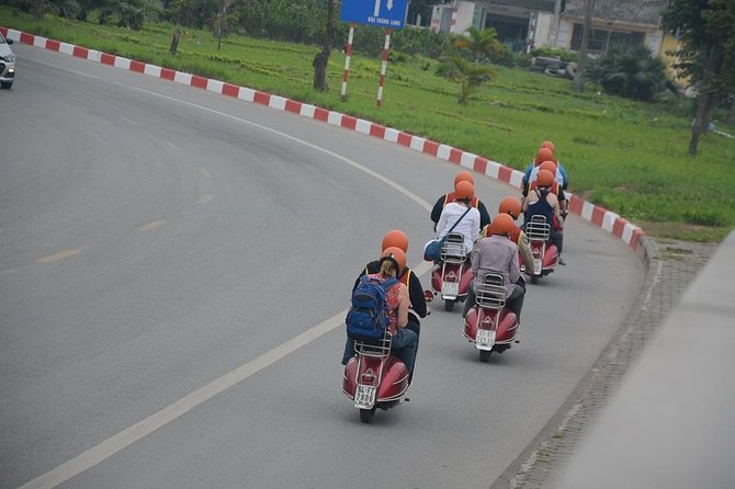 Hanoi Vespa Tours: Hanoi Vintage Vespa Tours Countryside - Hồ Trúc Bạch and the food stop: ending the ride in town