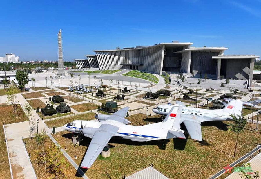 Hanoi: Vietnam Military History Museum and Hanoi Museum Tour - Outdoor display by Hanoi Flag Tower: the airplane tail you won’t forget