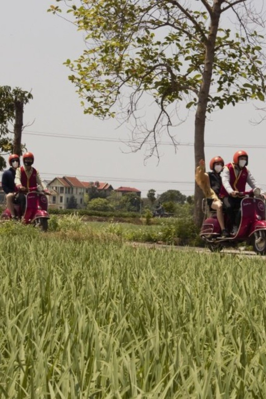 Hanoi Vintage Vespa Tours: A Half-Day Countryside Adventure - Stage One: Long Biên Bridge and the Red River Waterfront World