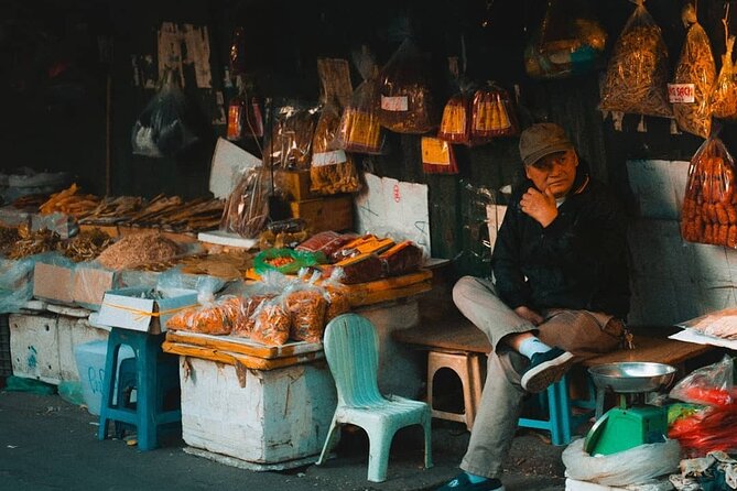 Hanoi Walking Foodie Tour by night - Your Guide: English, Stories, and Real-World Food Tips