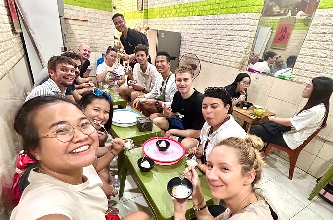 Hanoi Walking Street Food Tour - Who should book this Hanoi street food tour?