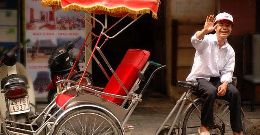 Hanoi Walking Street Food Tour & Cyclo Ride - Old Quarter walking route: how the tour actually feels on the ground