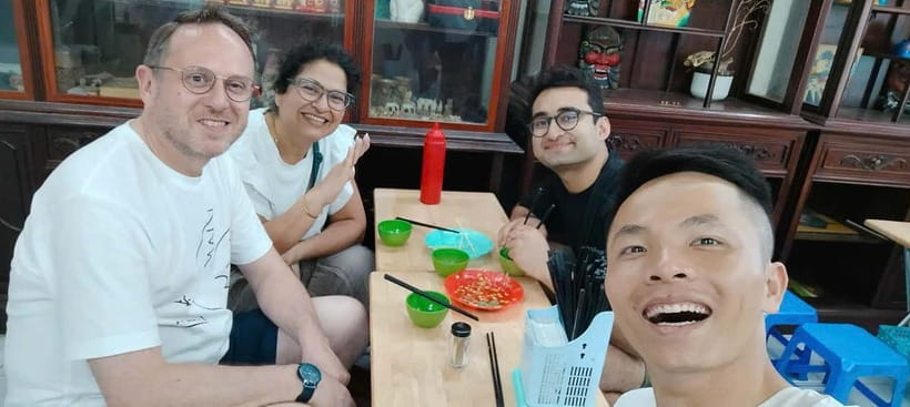 Hanoi: Walking Street Food & Train Street Culture Tour - How the tour ends: Train Street first, then you take over