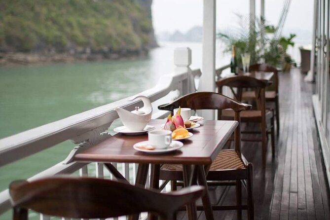 HERA CLASSIC Boutique Cruise Halong Bay 2 Days 1 Night Trip - Day 1: the classic Halong Bay cruise day (with active evening plans)