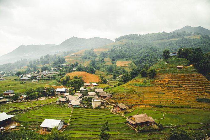 Highland Harmony Trek in Sapa - Stop 4: Ta Van village and Giay stilt houses at day’s end