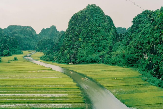 Highlights Of Vietnam and Cambodia In 10 Days - Ha Long Bay Sunrise, Tai Chi, and Cave Time