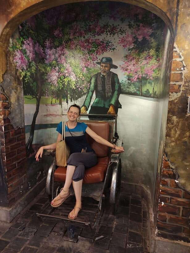 Hoa Lo Prison and Little Paris in Hanoi - Who should book this tour, and who should think twice