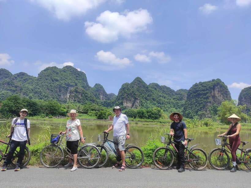 Hoa Lư and Tam Cốc with Bike Ride and Family Visit - Lunch in Tam Cốc: local flavors, set menu, and real fuel for afternoon sightseeing