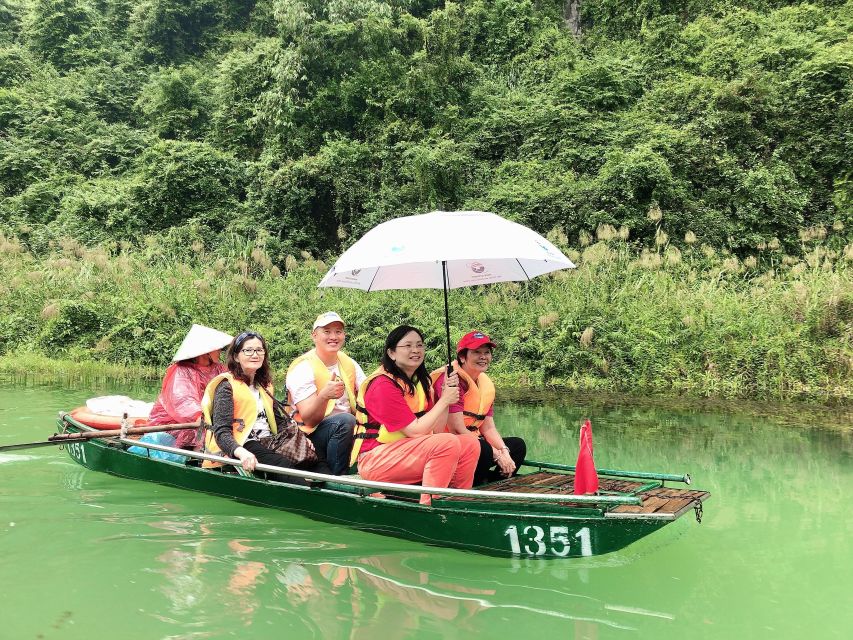 Hoa Lu, Mua Cave and Trang An Small-Group Boat Tour - Trang An Eco Complex: The Boat Ride Through Tunnel Cave Sections