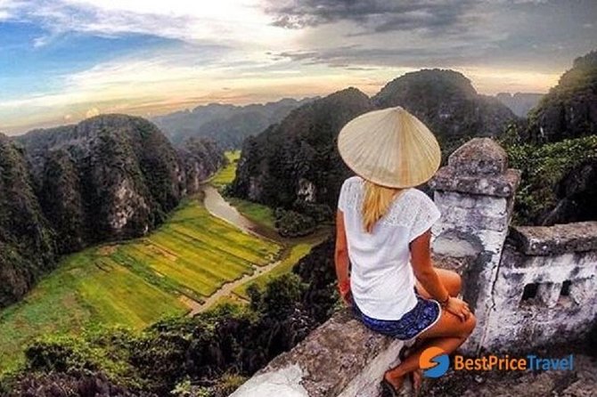 Hoa Lu - Tam Coc Full day Deluxe Small Group - Tam Coc by boat and bike: Ha Long Bay on land