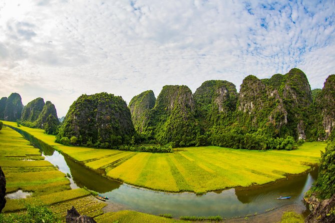 Hoa Lu Tam Coc Full Day Tour: Small Group Tour & Buffet Lunch - Pickup in the Old Quarter and the Comfort of an A/C Ride