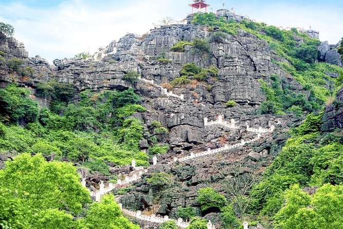 Hoa Lu - Tam Coc - Mua Cave day trip - Luxury limousine from Hanoi - Tam Coc by sampan: three caves along the Ngo Dong River