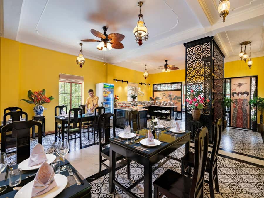 Hoa Lu - Tam Coc - Mua Cave / Limousine Transfer - Cycling Tam Coc Villages: Where the Day Becomes More Personal