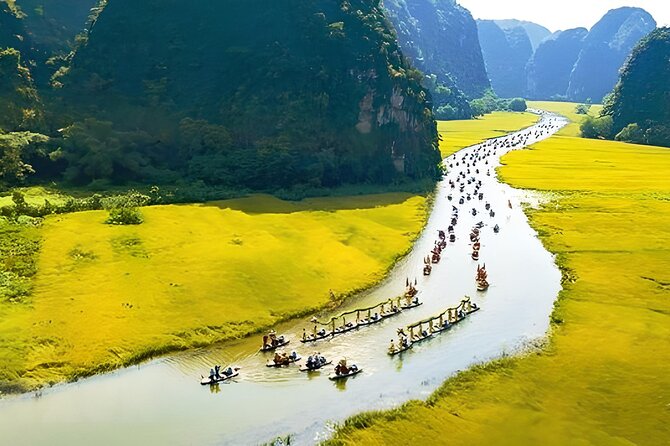 Hoa Lu Tam Coc Mua cave with local village - Cycling through paddy fields and learning a local dish