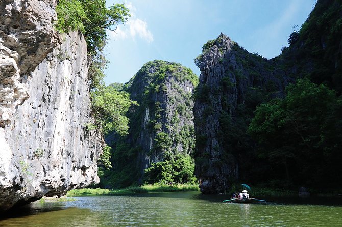 Hoa Lu - Tam Coc - Ninh Binh Day Tour: Biking, Visit Local Family - What to Watch For: Heat, Tight Timing, and Lunch Portion