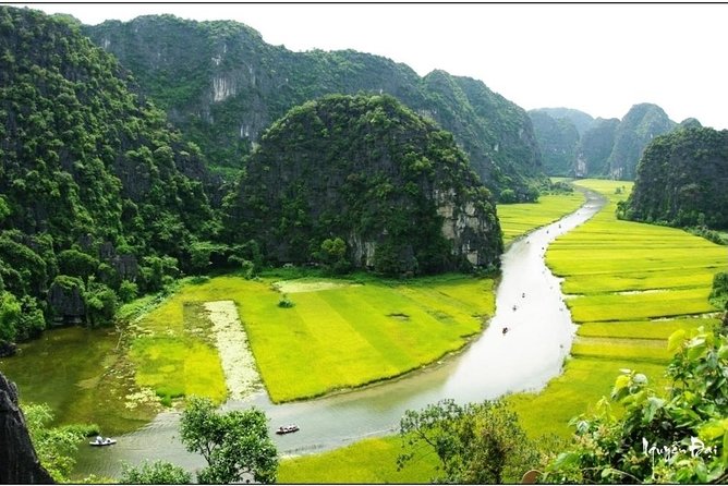 Hoa Lu -Trang An -Hang Mua Small Group Full day From Hanoi - What the Guide Does for You (Friendly, Organized, and Helpful)