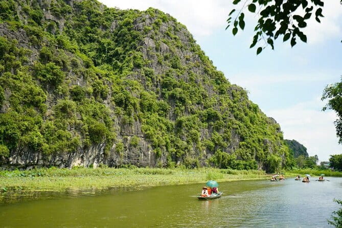 Hoa Lu - trang an - mua cave 1 day buffet luch - Getting There From Hanoi: The Early Start and the Bus Ride