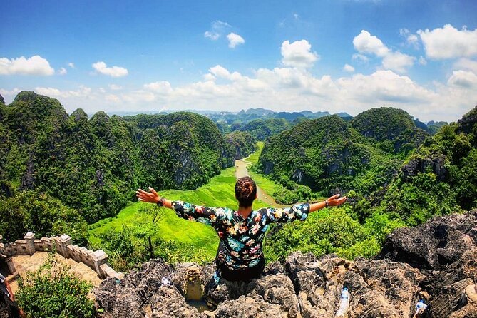 HOA LU -TRANG AN -MUA CAVE Full Day Including Boat Entrance Fees and Lunch - Price and logistics: why $42 can make sense