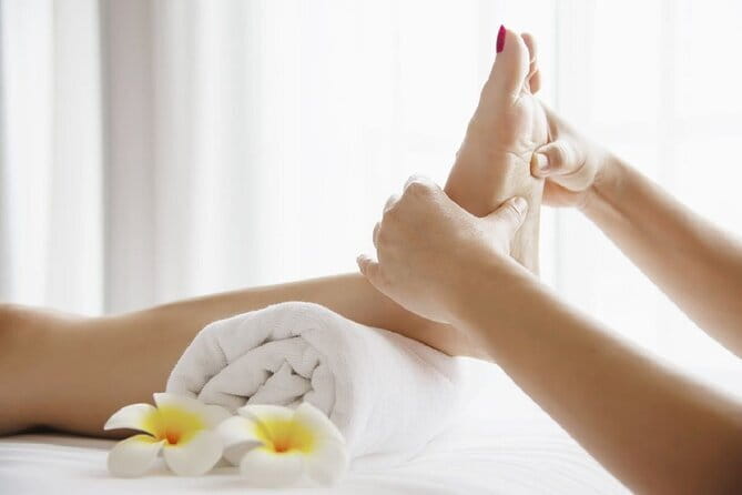 Hoang's Spa for Relaxing Foot Massage - What happens right after you arrive: welcome drink and booking setup
