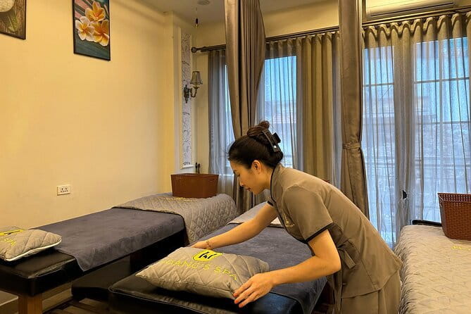 Hoang Spa Nourishing Shampoo & Head Shoulders Face Massage - Rooms, Atmosphere, and Staff Style