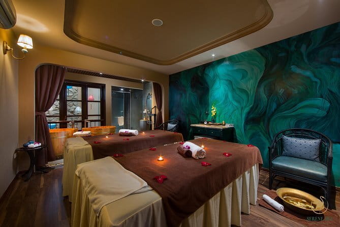 Hoang Spa Nourishing Shampoo & Head Shoulders Face Massage - Price and Value: $10 for a Focused Reset