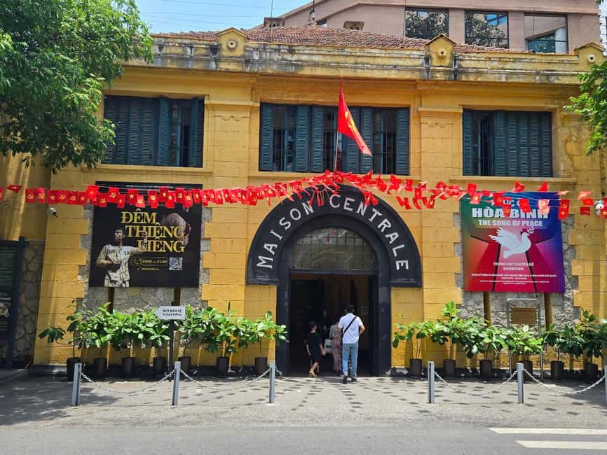 Incense Village & Hanoi Tour With Train Street - Small Group - Temple of Literature: Education, Confucian Values, and Classic Hanoi Architecture
