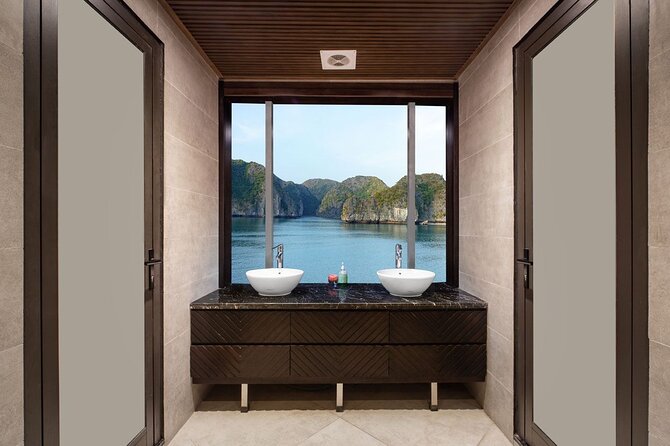 JADESAILS CRUISE-The Most Luxurious Day Tour in Ha Long Bay & Lan Ha Bay - Service and onboard extras: where “luxury” shows up day-to-day