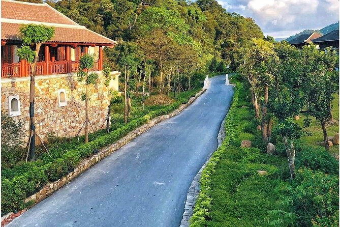 Journey to Inner Peace 3 Day Meditation at Yen Tu, Ha Long - Day 2: the dawn wake-up, soul purification, chanting, and breath practice