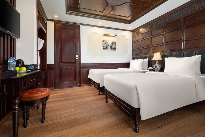 La Casta Cruise - 5 Star Luxury HALONG & LAN HA BAY - 2Day/1Night - Meals at sea: four included meals plus a brunch-style day two