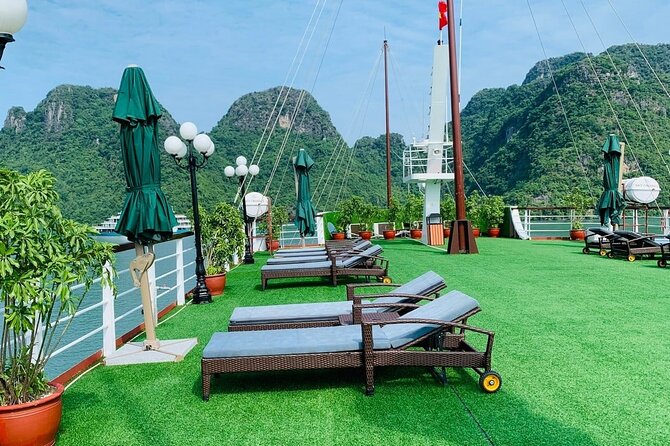 La Stella Cruise 2 Days from Halong bay to Lan Ha bay - Day 2 early: sunrise taichi and breakfast with the bay still calm
