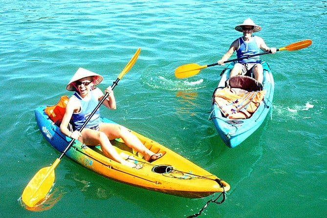 Lan Ha Bay 2 days tour with 3-star cruise - Lan Ha Bay vs Halong Bay: a calmer cruise base