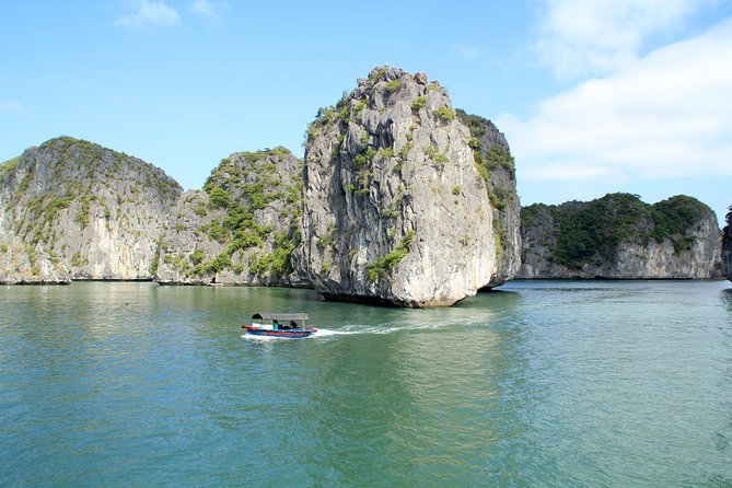 Lan Ha bay Boutique cruise 3D/2N: Kayaking - Swimming & Biking Viet Hai villages - Day 3: Early sunrise wake-up, breakfast, and wrapping up near Viet Hai