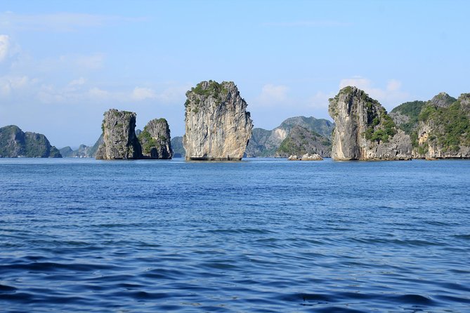 Lan Ha bay Boutique cruise 3D/2N: Kayaking - Swimming & Biking Viet Hai villages - What to pack for kayaking, biking, and beach time