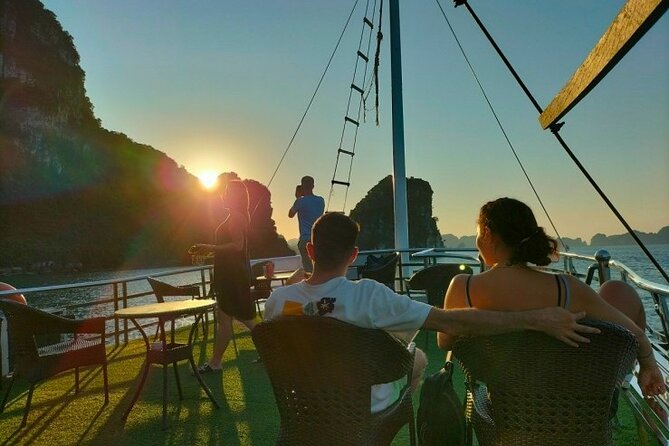Lan Ha Bay Full Day With Cave, Kayaking And Swimming - Cat Ba Island by electric car: fast views with less effort