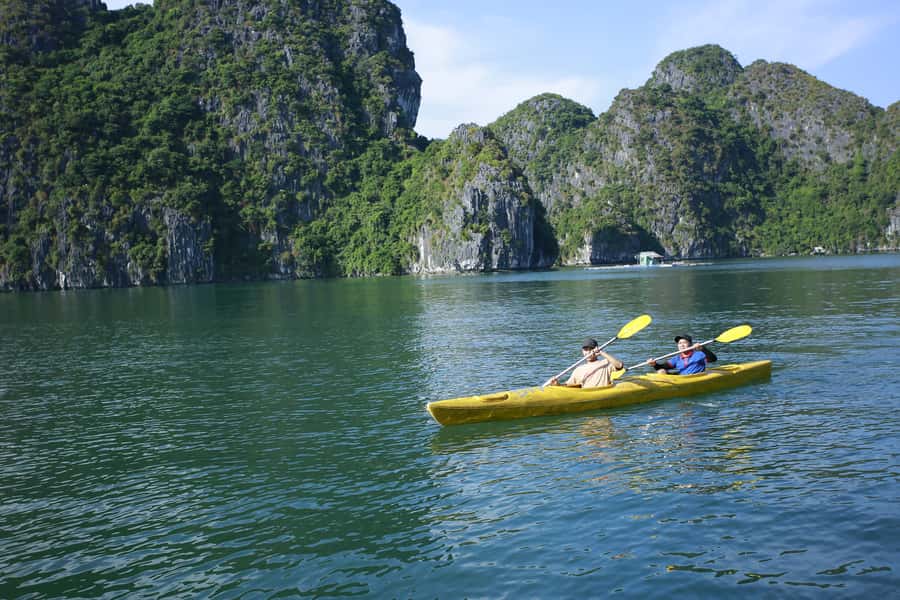 Lan Ha Bay - Kayaking 1 Day on cruise - Key highlights worth your attention
