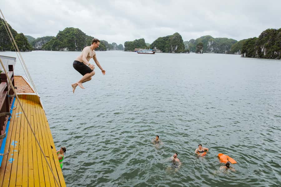 Lan Ha Bay - Kayaking 1 Day on cruise - Ong Cam islet lunch and the reset you’ll actually use