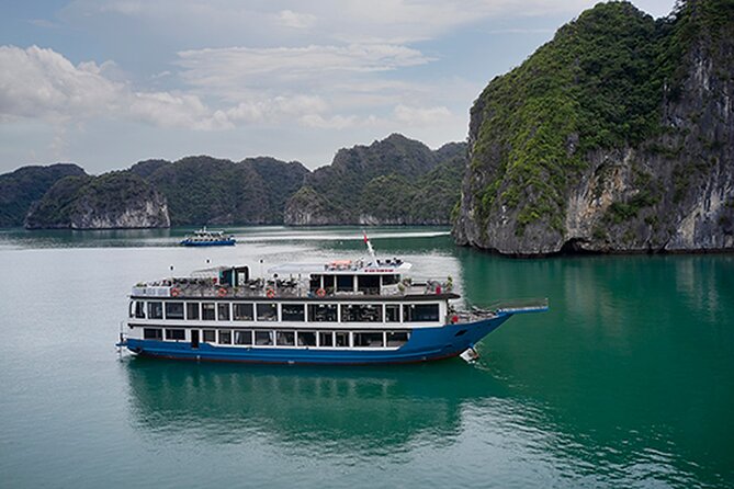 Lan Ha Bay Overnight Cruise with Kayaking, Tai Chi, Swimming,... - Dark & Bright Cave: what you’re actually signing up for