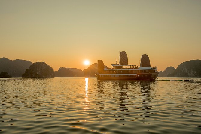 Lan Ha boutique & budget cruise 2D/1N: kayaking, swimming at pristine bay & meal - Day 1: Pickup, Lunch on the Water, and a Cruise Through Lan Ha
