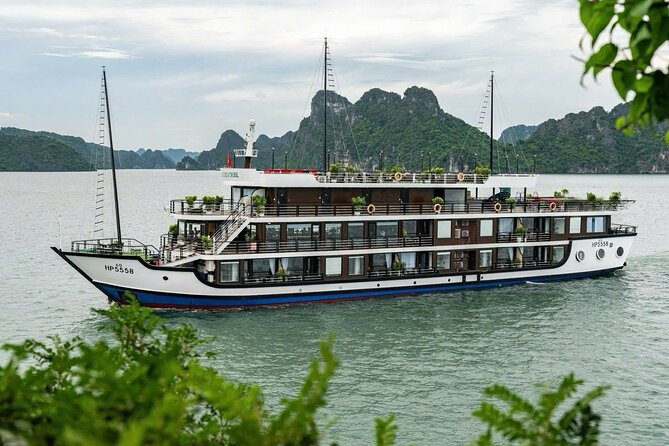 Lan Ha - Ha Long Bay 5Star cruise-Private balcony cabin 2day trip - Your “5-star” feel: private en-suite cabin with balcony ocean view
