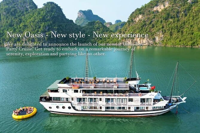 Le Theatre Cruise - Wonder on Ha Long & Lan Ha Bay 2 Days Tour - What the sunset party and cooking class add to the cruise