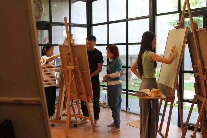 Life Drawing Class - Art Workshop at Art Tutor Hanoi - The pose rhythm: why 15, 30, and 45 minutes work