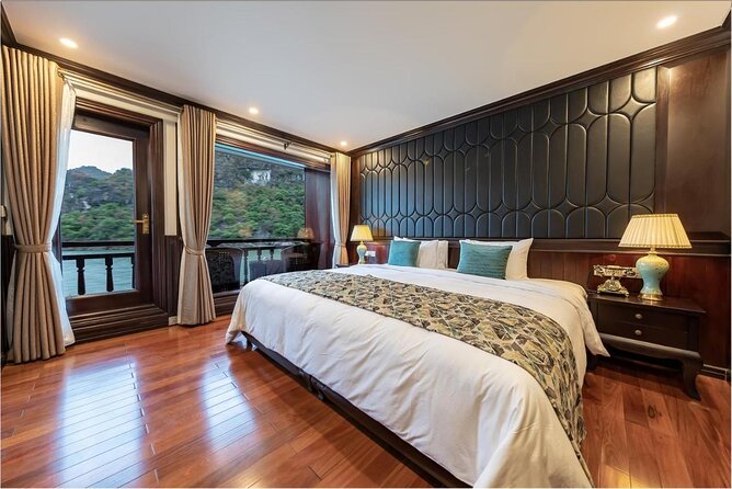LIKE A BOSS-Luxury options-2d/1n All inclusive in Halong Bay - Customizing the route: Halong Bay focus, plus Lan Ha / Bai Tu Long / Cat Ba add-ons