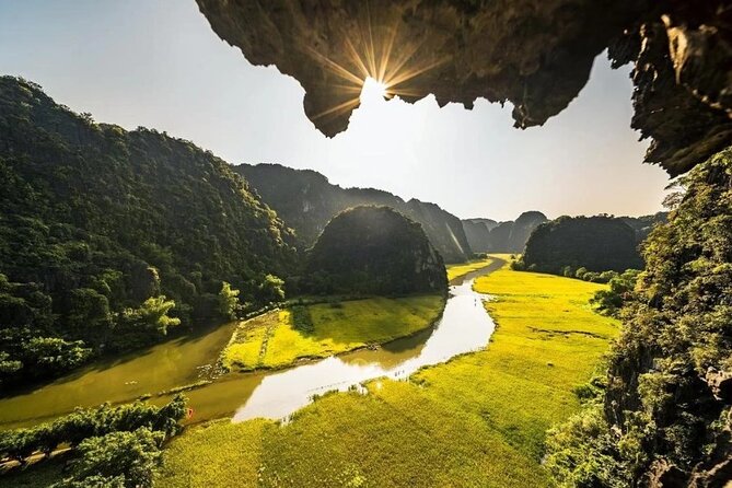 Limousine Bus from Hanoi to Ninh Binh/Tam Coc - Seat Reality Check: Comfort Is Good, but Choose Smart