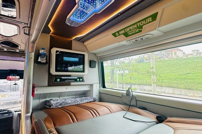 Limousine bus : Ha Noi to Sapa and Back - The Drive via O Quy Ho Pass: How the Scenery Breaks Up the Ride