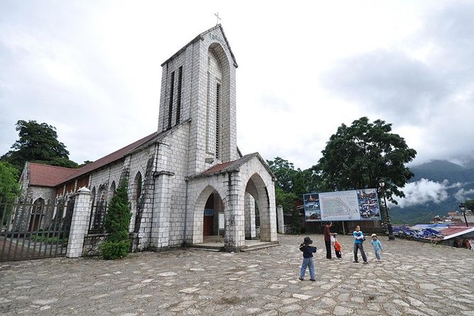 Local Experience in Sapa trekking tours - Day 1 village walking: Y Linh Ho, Lao Chai, and Ta Van